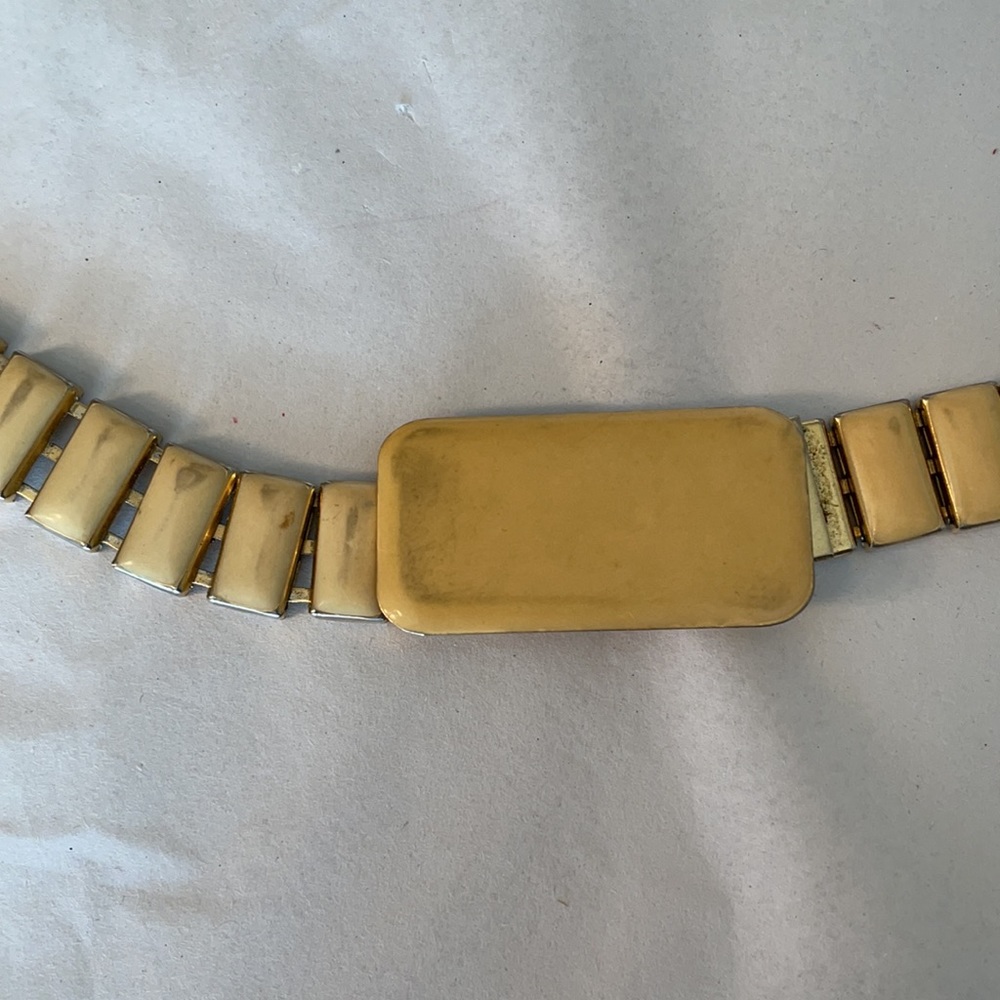 Vintage Mid-Century Metallic Gold Chain Belt w/Cream Stone Accent - Picture 6 of 11